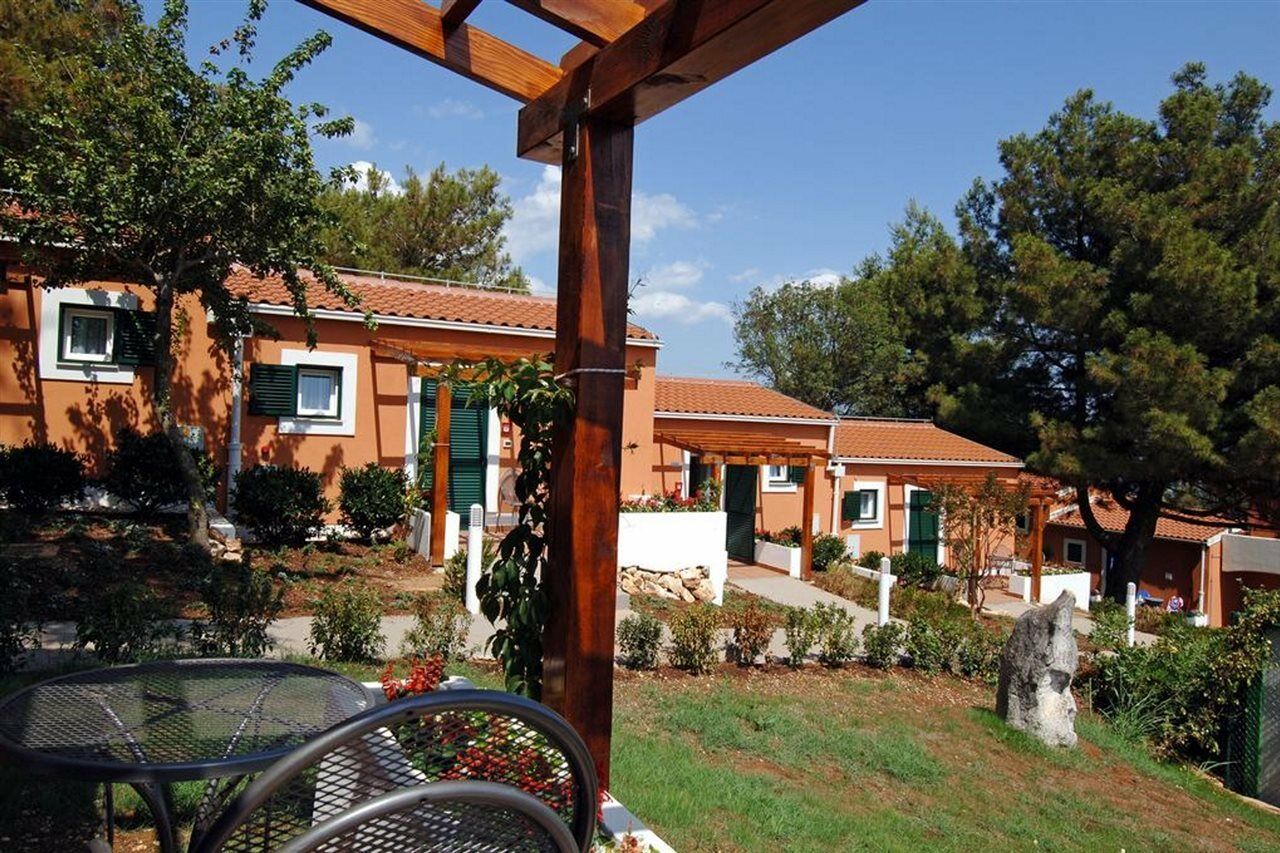 ורסאר Maistra Select Koversada Naturist Apartments מראה חיצוני תמונה