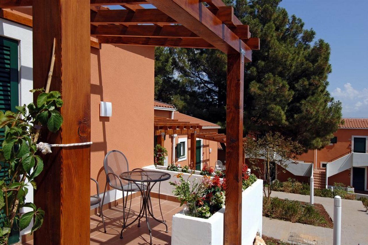 ורסאר Maistra Select Koversada Naturist Apartments מראה חיצוני תמונה